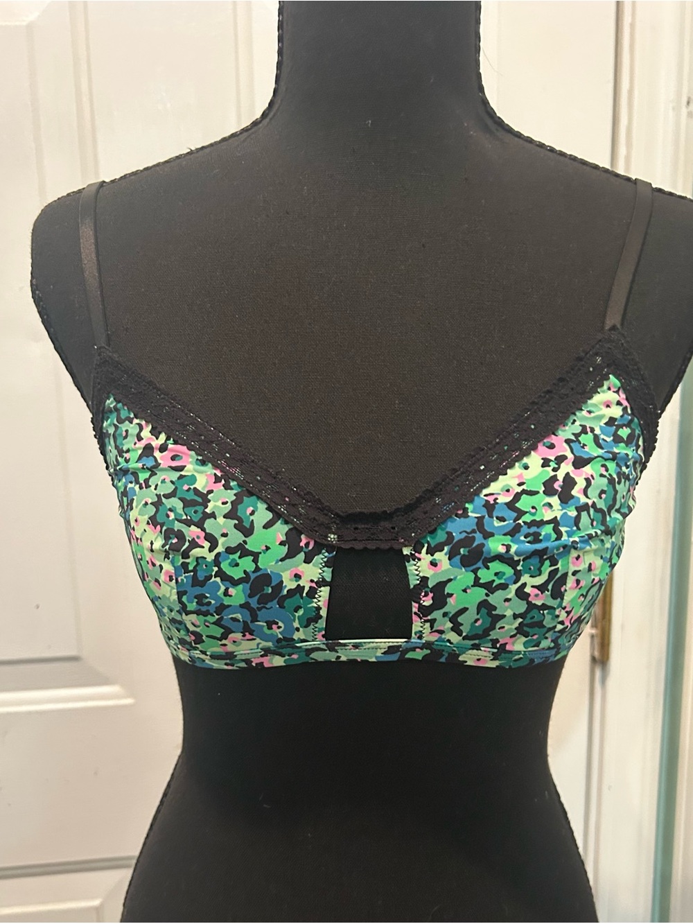 Aerie Smoothez Microfiber Floral Cut Out Bralette SZ S